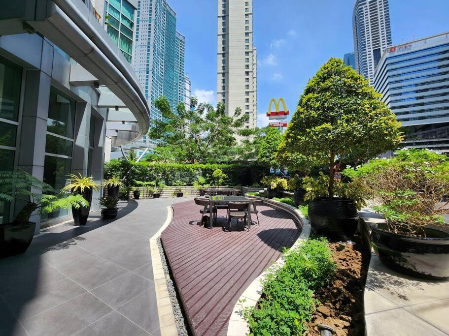 Bgc Fresh & Cozy Studio Near Burgos Circle With Fast Internet Connection Manila Bagian luar foto